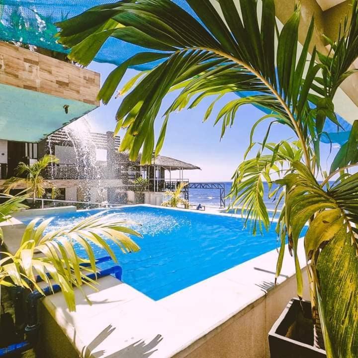 Miami Heat Beach Resort Morong  Zewnętrze zdjęcie